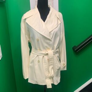 A glamorous cream coat